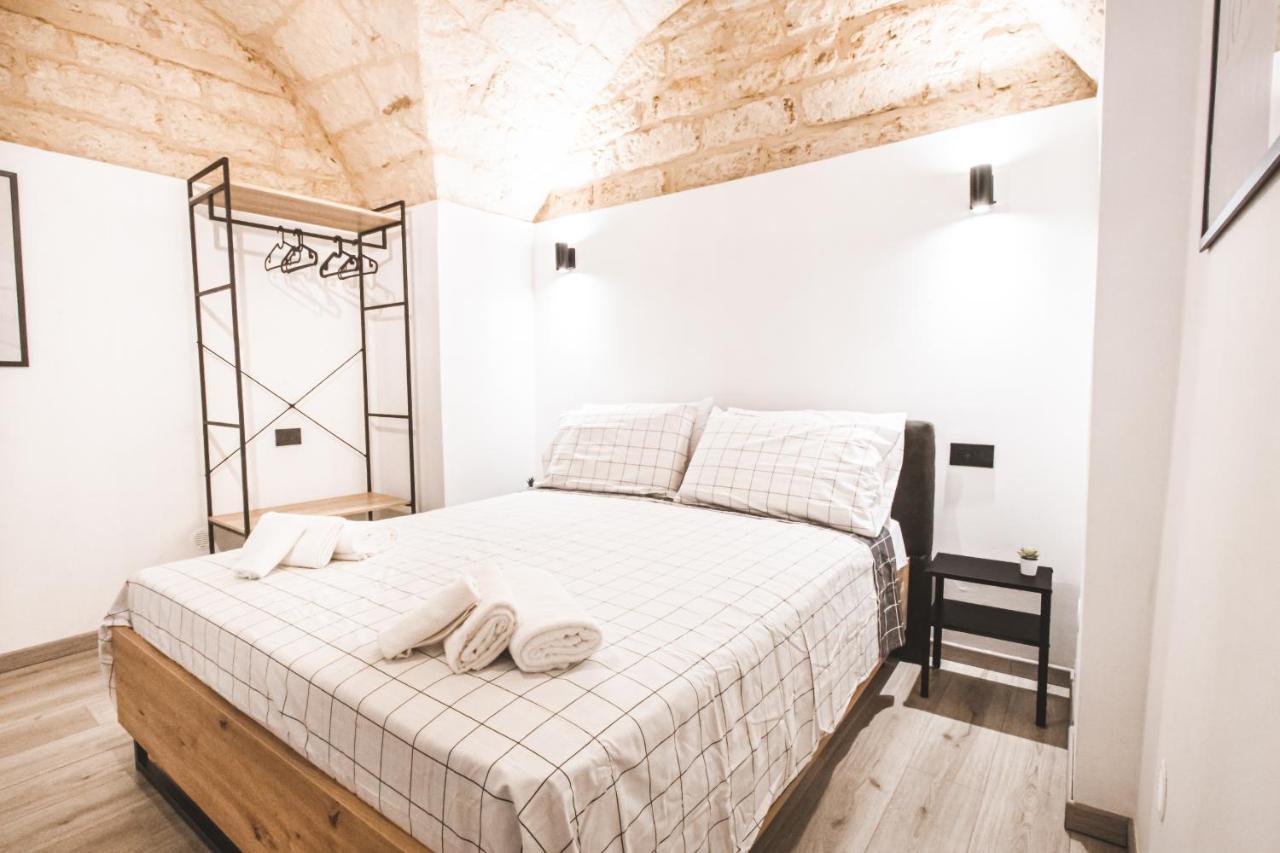 Sanavar Apartment Bari Exterior foto